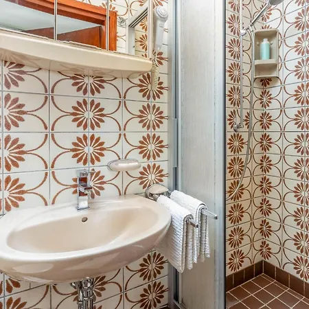 Awesome In With Wifi 公寓